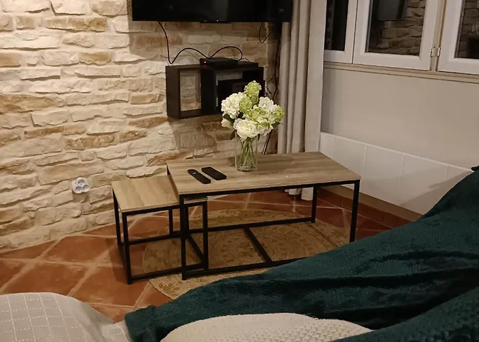 Longere De Charme Entre Campagne Et *